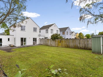 Reserve-Side Living with Freehold Title