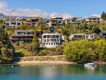 Unrivalled Peninsula position