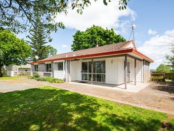 Estate Sale - Lifestyle Potential in Horsham Downs