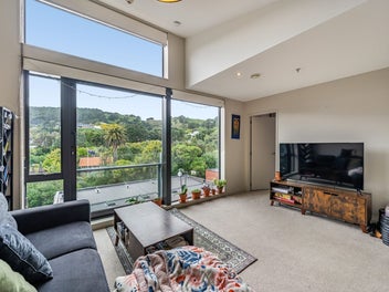 Private Green Oasis in the Heart of the City