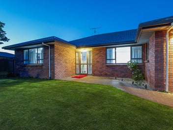PRICE REDUCED. HIGHLY MOTIVATED VENDORS.