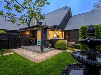 Modern style, Hokowhitu prestige