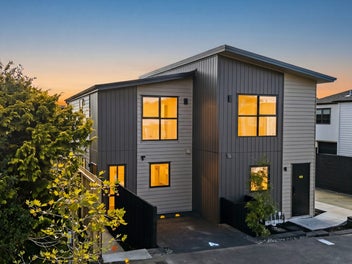 Under $700K, Near CBD, No Society Fee