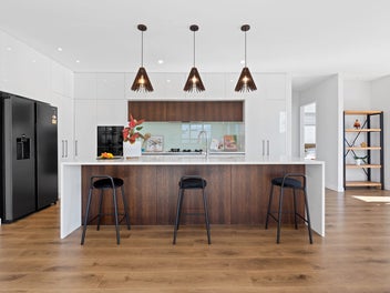 Space for the Whole Family in Orewa