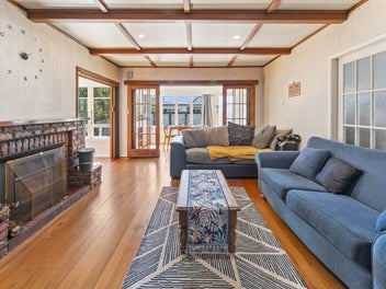 TWICE AS NICE - Character & Space on Queen