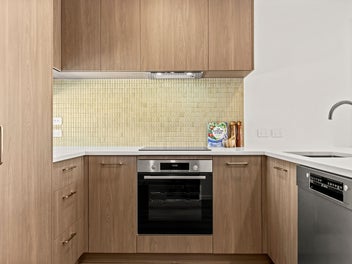 MODERN LIVING. ESTABLISHED SETTING.