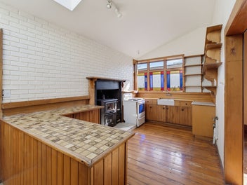 Heritage Villa Charm in The Wood!
