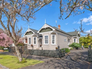 A cherished Epsom landmark - estate sale