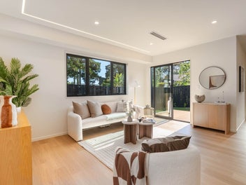 Exclusive Two-Story End-Unit