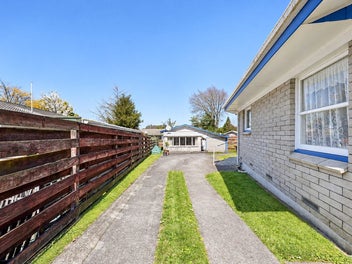 Image 1 of 25