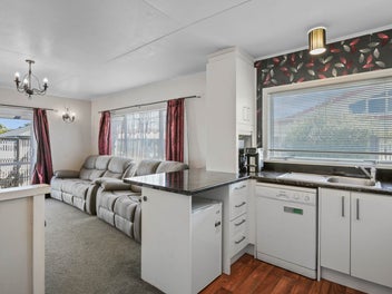 Easy Living, Close to Town