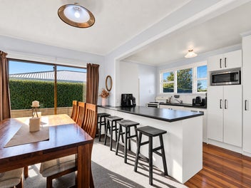 TWO HOMES, ONE TITLE - DOUBLE THE OPPORTUNITY!