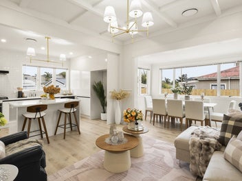 4 Bdrm Villa Plus Granny Flat Plus Garage