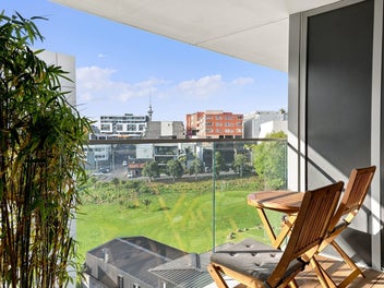 Lock-Up-and-Leave City-Fringe Penthouse