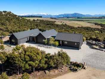 A private sanctuary beneath the Southern Alps