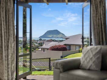 Ripe for Reno, Harbour Views on 1,175sqm (approx.)