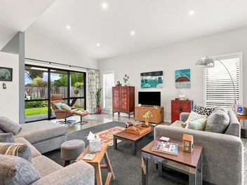 Modern Executive Living, Made Easy