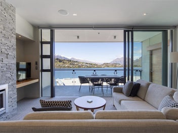 Remarkable Views. Exceptional Income