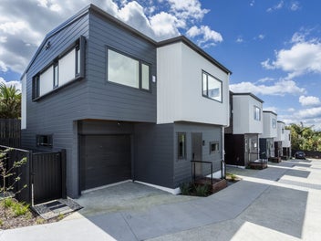 2/30 Kiteroa Terrace