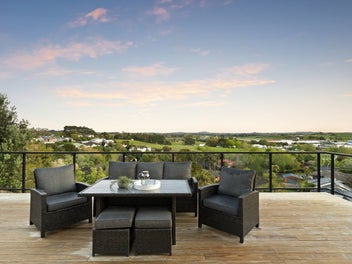 Entertainer's dream with uninterrupted views