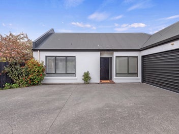 2/8 Hamish Place