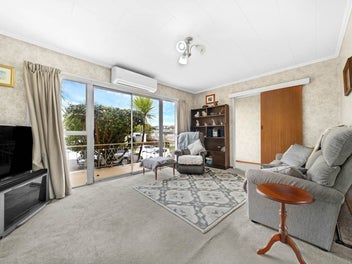 Do-Up Opportunity in Papatoetoe-Bring Your Vision!