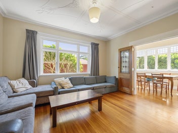 Space, Sunshine & Possibility in Hataitai