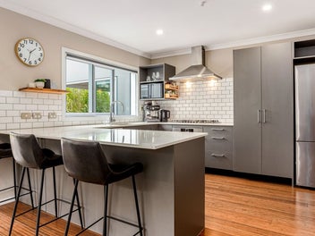 Exceptional Family Living! AUCTION