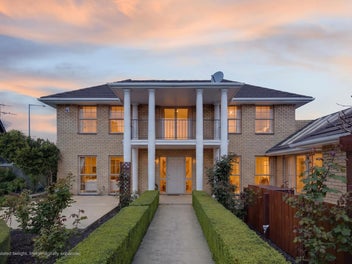 A Grand Entrance to an Exceptional Lifestyle