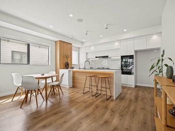 Modern Living in DGZ – Be Home for Christmas