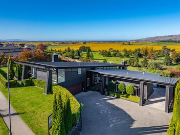 Exceptional views and home