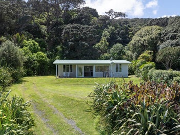 Surf All Day, Dine at Aryeh, Magical Piha Location