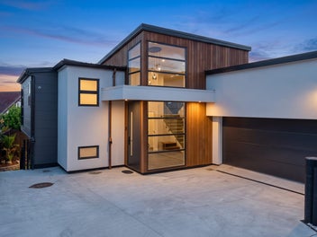 Howick Village on your doorstep