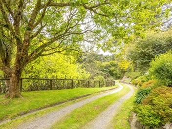 Private Paradise - Nature is Your Neighbour