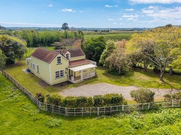 FAIRYTALE COTTAGE - A SLICE OF LOCAL HISTORY