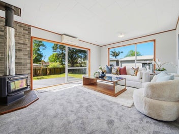 Big on Land, Bright on Living - 890m2 Freehold