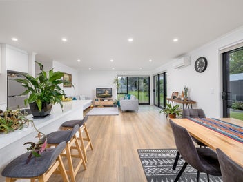 Executive family living - modern and immaculate