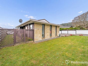 Stand Alone Townhouse With Garage!