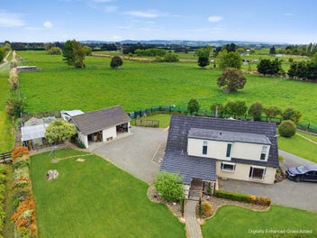 Idyllic lifestyle plus!