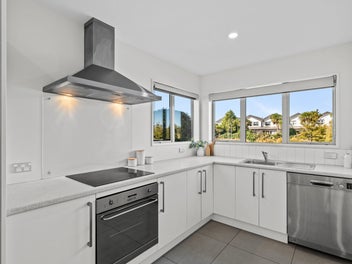 Easy Living, Easy Buying!