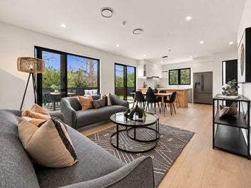 Five Bedrooms, Solar & Serious Space