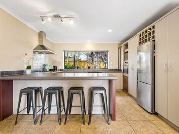 Spacious Family Delight with Two Ensuites!