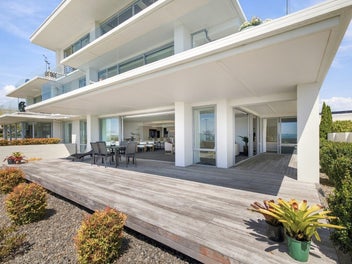 Elegant Waterfront Living