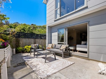 Sunny, Modern Comfort with Flexible Living!