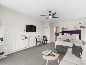 Prime City Fringe Investment