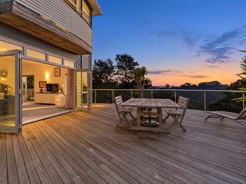 A private family oasis among ancient Kauri