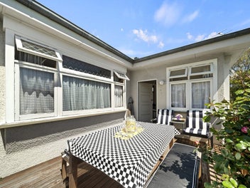 Bring the Family Home to 7 Harley Street