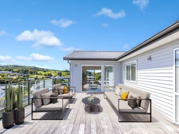 Elevated Coastal Living with Panoramic Views
