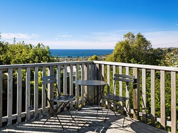 Move-In Ready, Low Maintenance & Views to Sea