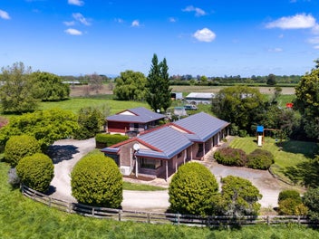 Amazing Kaipaki Location